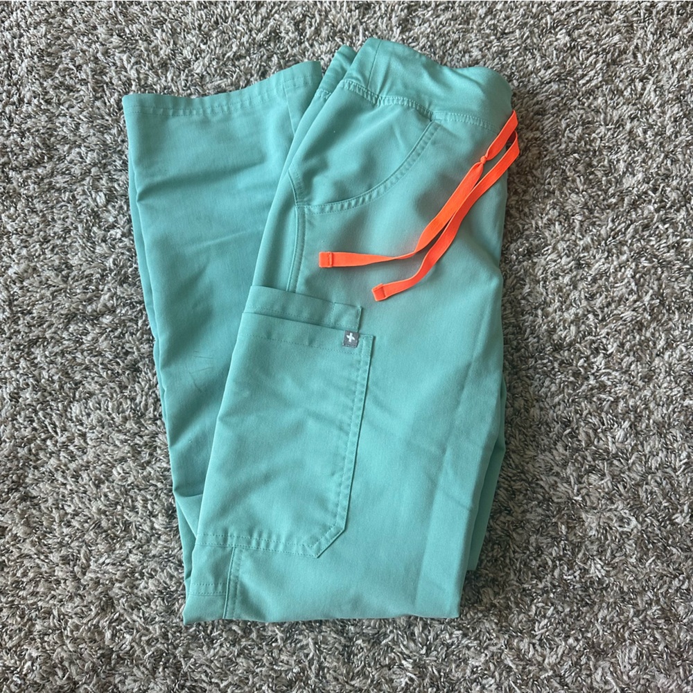 FIGS Jade Kade Cargo Pants